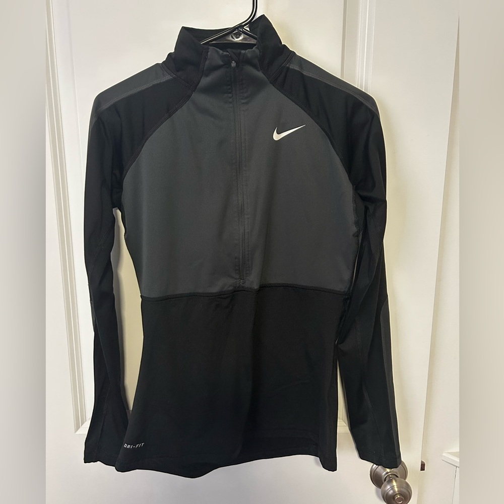 Women’s Nike Pro Quarter Zip